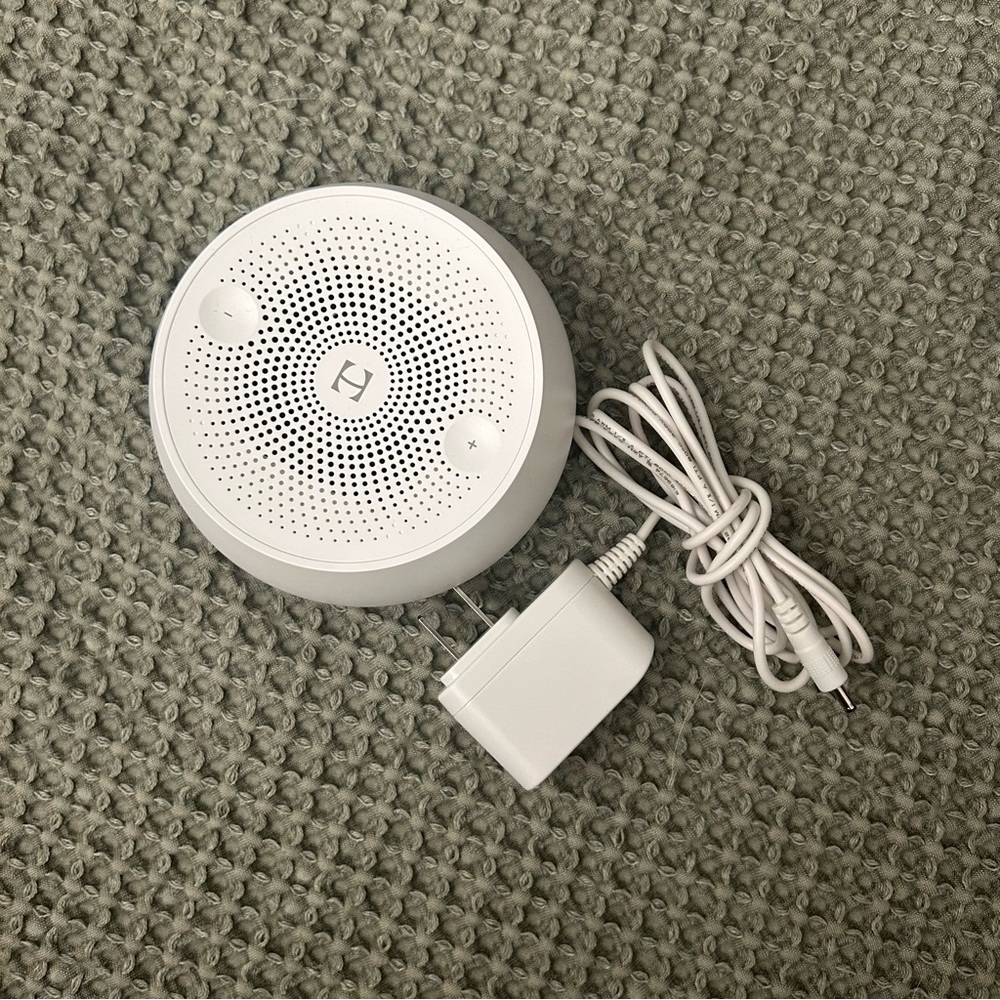 Hatch Rest Mini Sound Machine